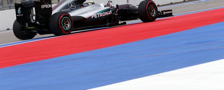 Nico Rosberg sets commanding pace in first Russian GP practice