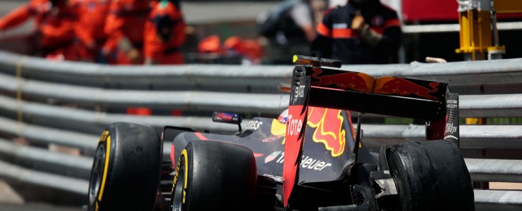 Verstappen apologizes to Red Bull